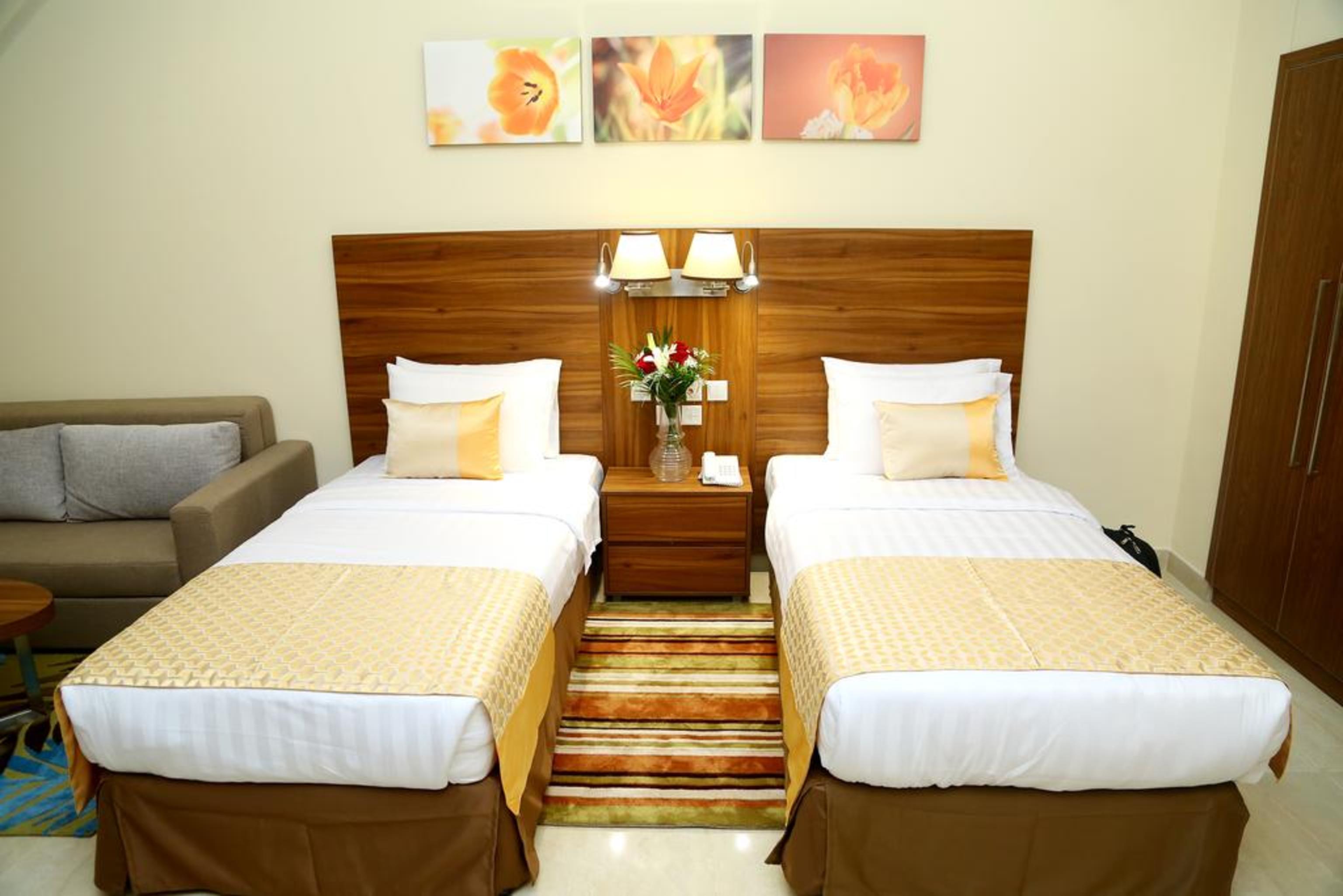 ทิวลิป อัล บาร์ชา โฮเต็ล อพาร์ตเมนต์ Aparthotel ดูไบ ภายนอก รูปภาพ